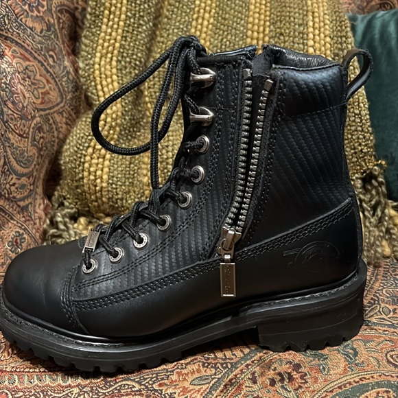 EUC Milwaukee Riding Boots - Picture 5 of 6